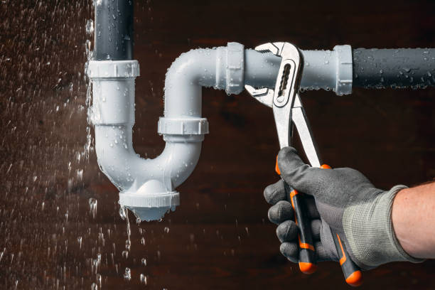 Professional Leak Detection technician working in Butte Des Morts, WI